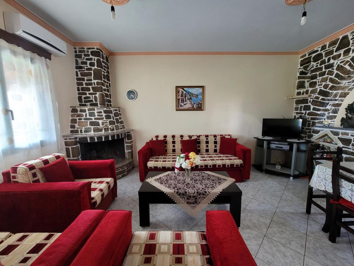 Petrefi Apartments Ksamil Exterior foto