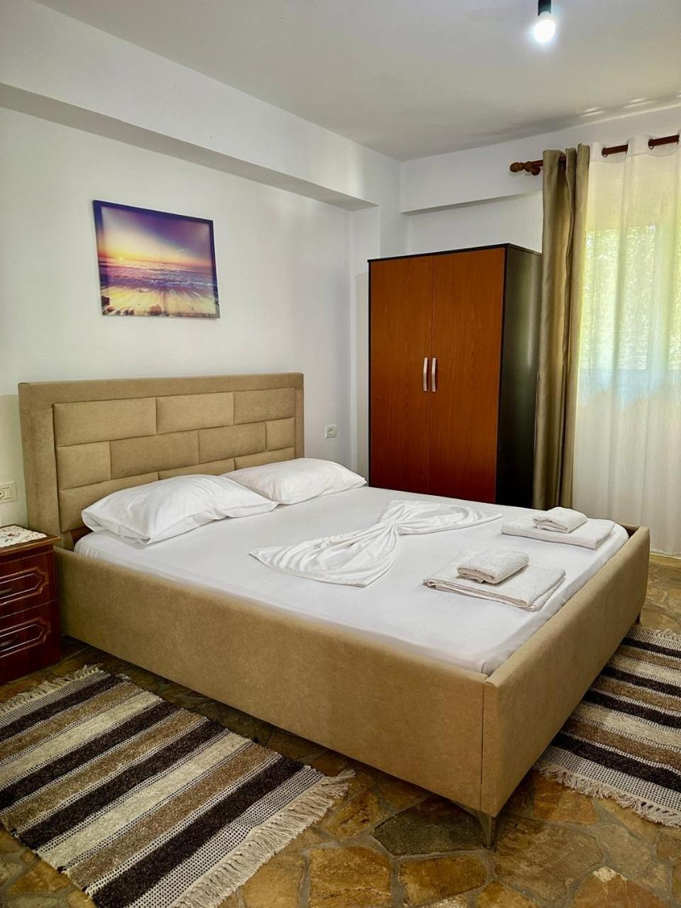 Petrefi Apartments Ksamil Exterior foto